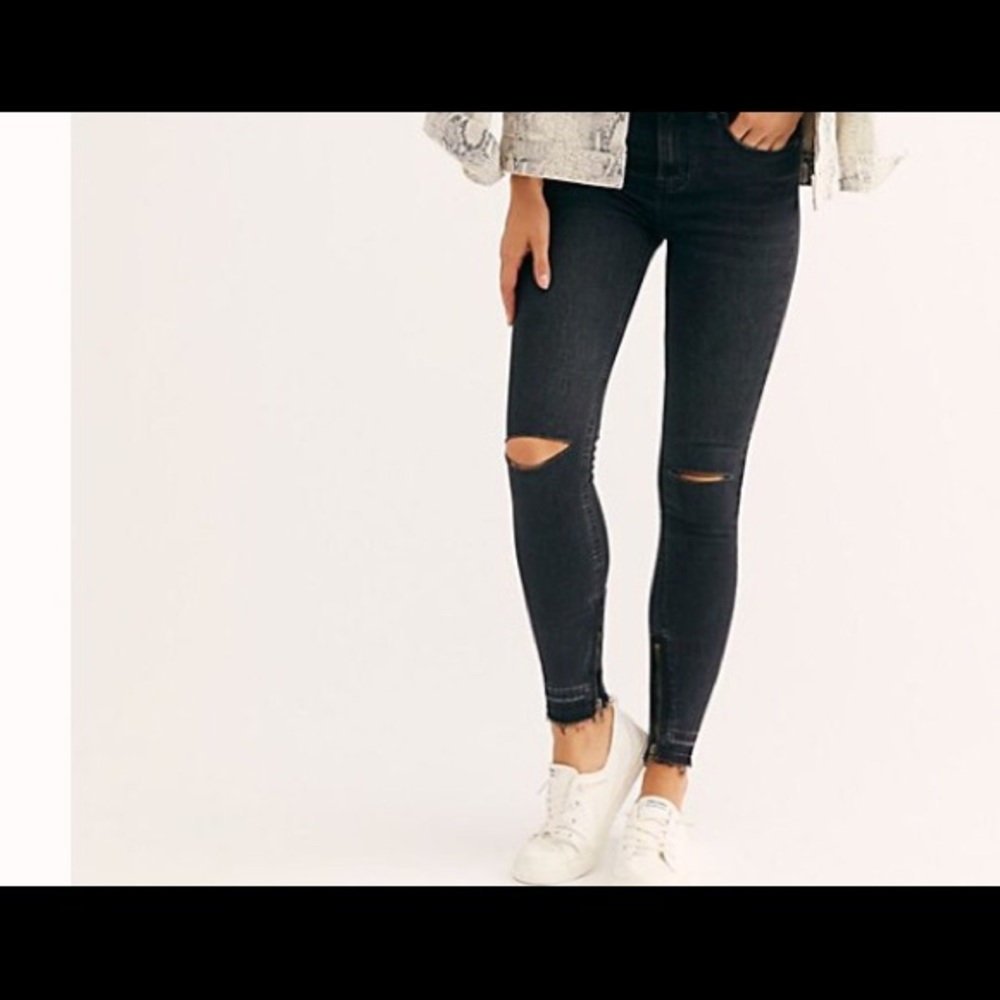 Black Distressed Skinny Jeans